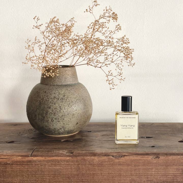 Huile essentielle d'ylang-ylang à bille pour la vente par Species by the Thousands