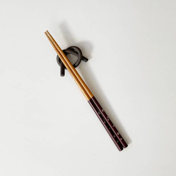 Sunday Studio - Wholesale Spoon Rest - Handmade Ceramic Knot Chopstick Rest