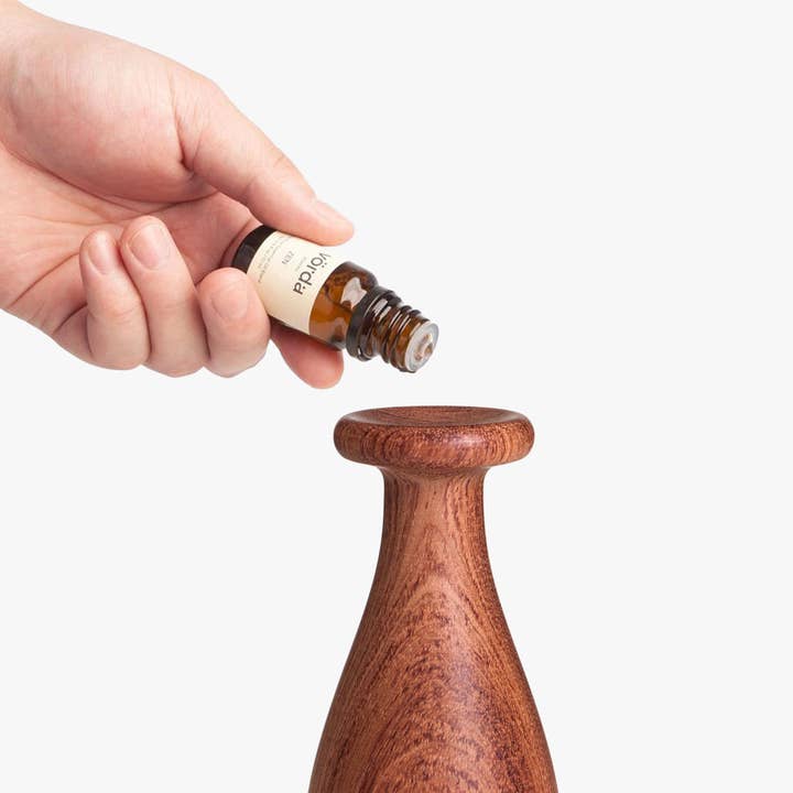 Vorda - Wholesale Reed Diffuser - Vās Handcrafted Wood Diffuser-African Rosewood1