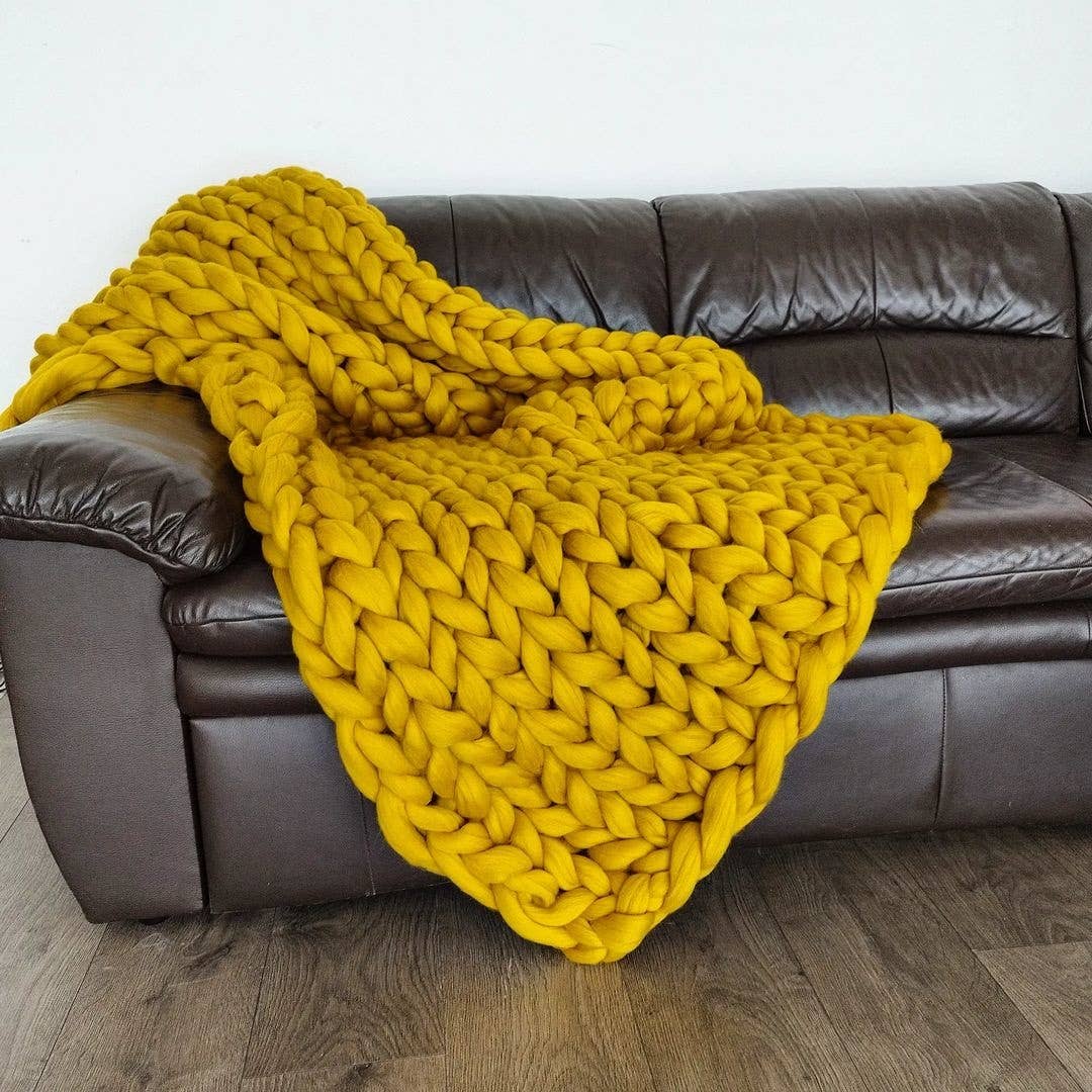 Chunky Wool Studio - Wholesale Throw Blanket - Chunky Knit Blanket  - 30 colors available7