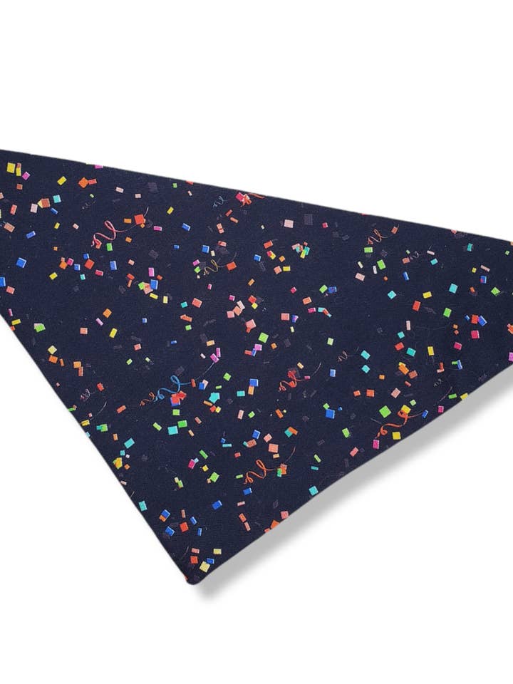 Bandana Confetti per la vendita all'ingrosso da parte di Pawtastic Attire