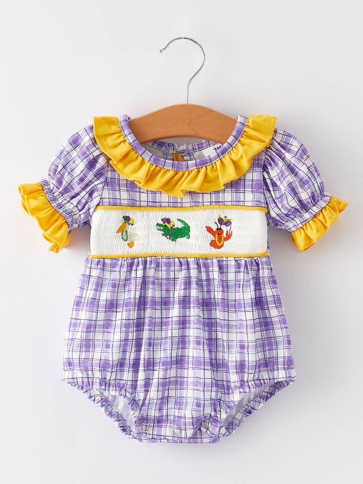 Barboteuse Fille Brodée à Carreaux Violets avec Animaux pour la vente par Rylee Faith Designs