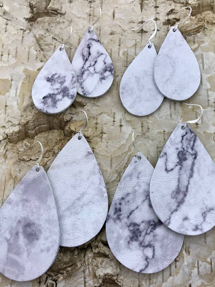 Boucle d'oreille en cuir pour la vente par Cre8tv Qn