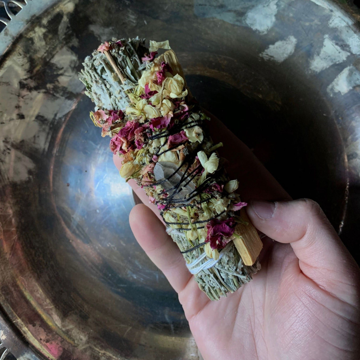 Ritualcravt - Wholesale Sage Bundle - Mugwort + Palo Santo Ritual Bundle. 1