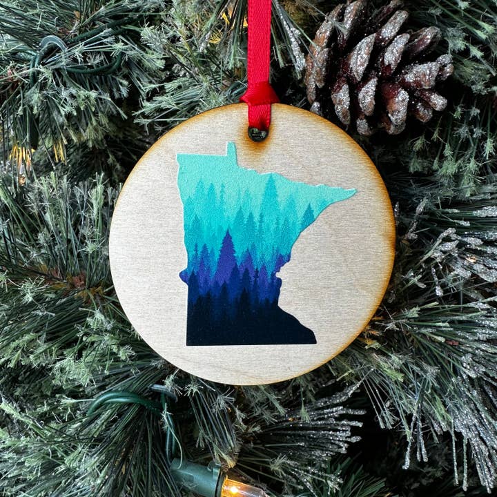 Adorno de madera Ombre Minnesota Trees para venta al por mayor de Fuzzy Loon Designs