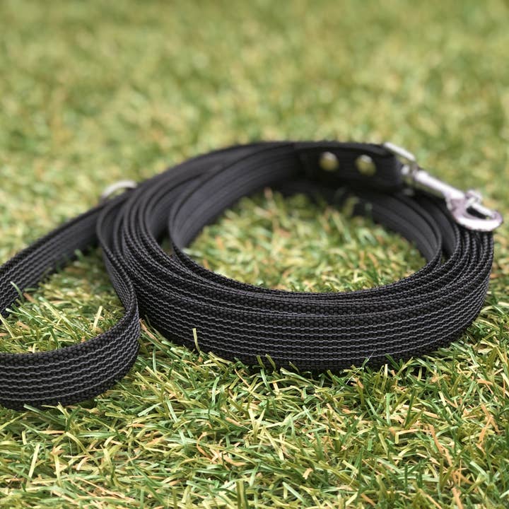 Dog Leash - Non-Slip Leash - Black - Training - Tracking Line for wholesale by Four Paws Boutique