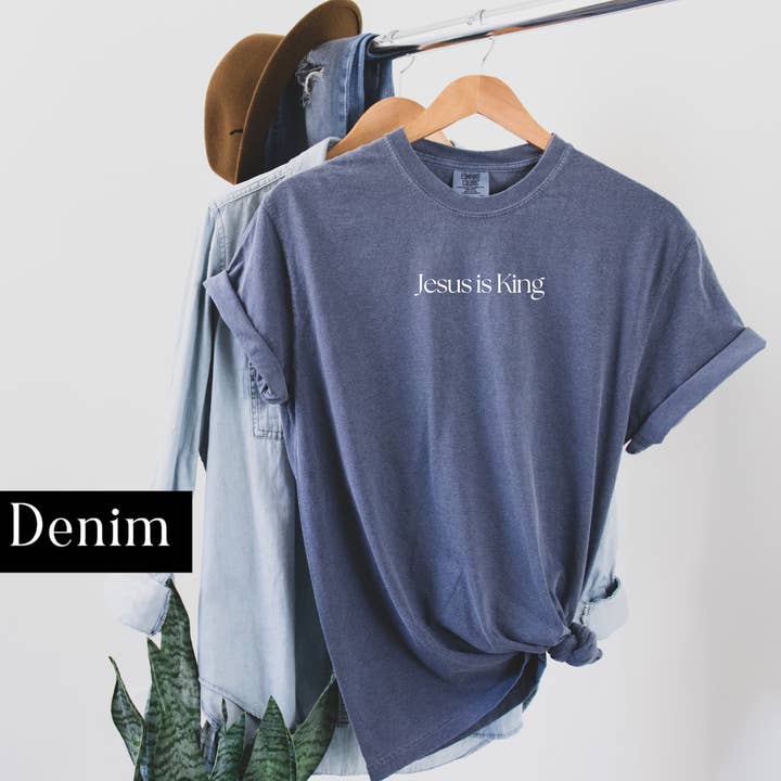 Faith & Life Christian Brands - Wholesale Screen Printed T-Shirt - Women's - Jesus is King Comfort Colors Heavyweight Easter T-Shirt9