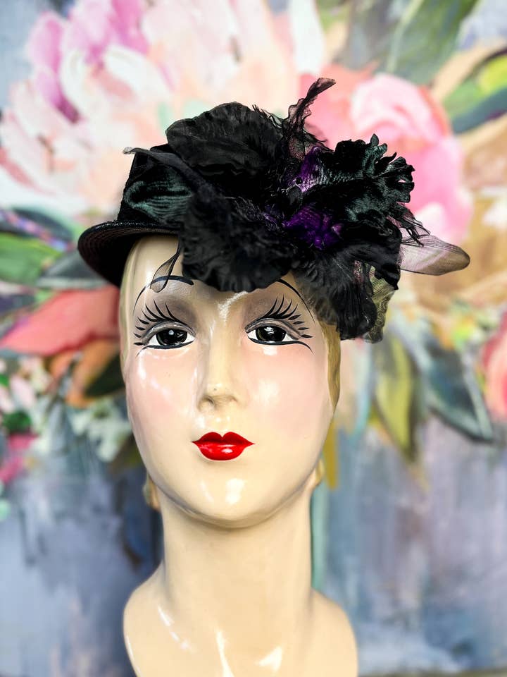 Hoed, Modeaccessoire-Middernacht Iris-Vintage-OOAK-VS voor wholesale door A Silk Purse