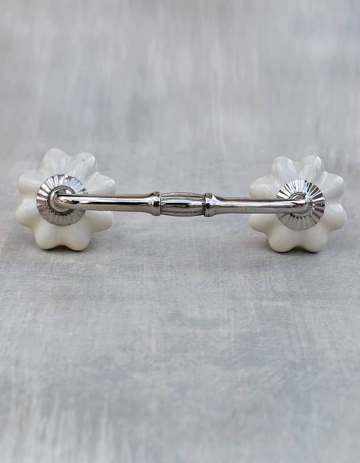 KNOBCO - Wholesale Knob/Pull - Handmade Cream Colored Flower Ceramic Kitchen Cabinet Pull6