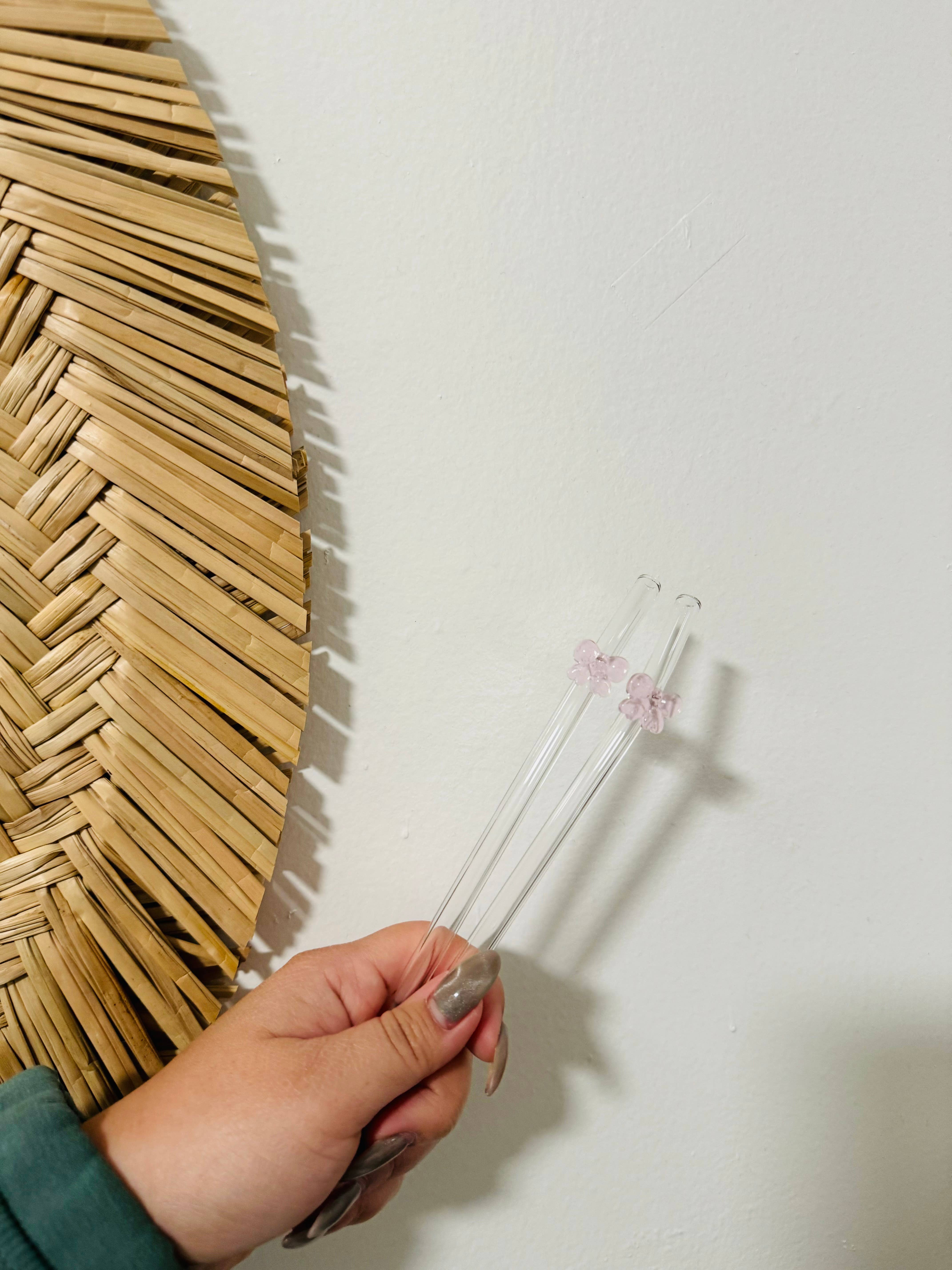 KuriArt Designs – Engroshandel Sugerør – Coquette glas-sugerør med sløjfe2