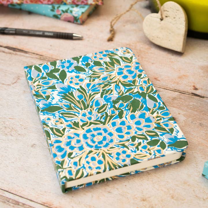 Grand carnet cartonné turquoise et vert pour la vente par Bollywood Christmas