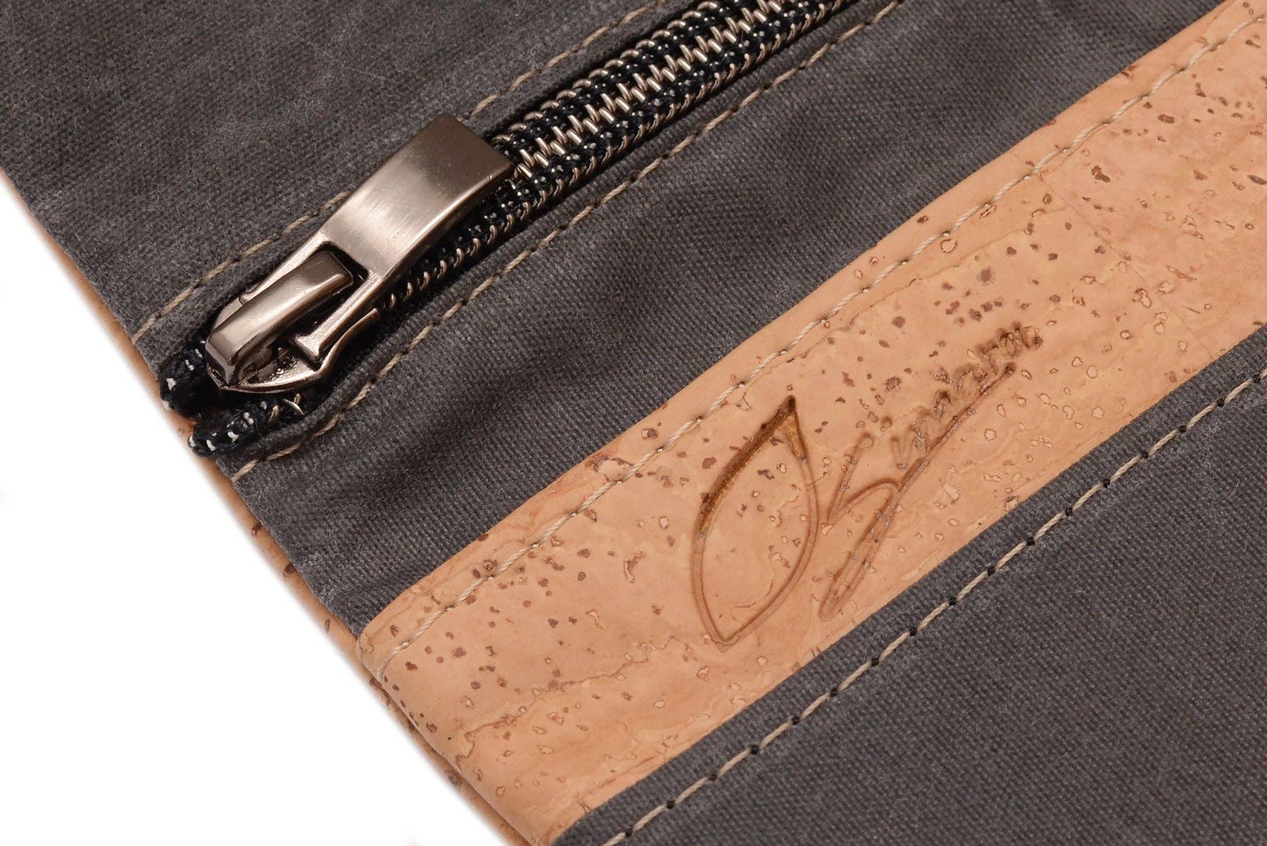 Simaru - Wholesale Pouch - Unisex - Barreiro cork tobacco bag7