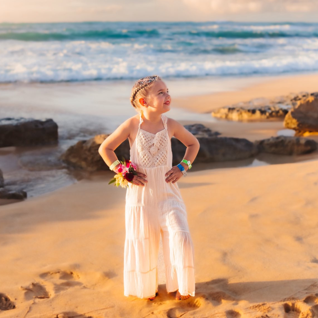 HAHA MAMA Clothing - Venta al por mayor Conjunto de mamá y bebé - Mono de ganchillo blanco suave - Niño4