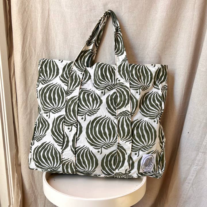 Real Fun, Wow! - Wholesale Beach Bag - 'Reaching For Light’ Beach Bag