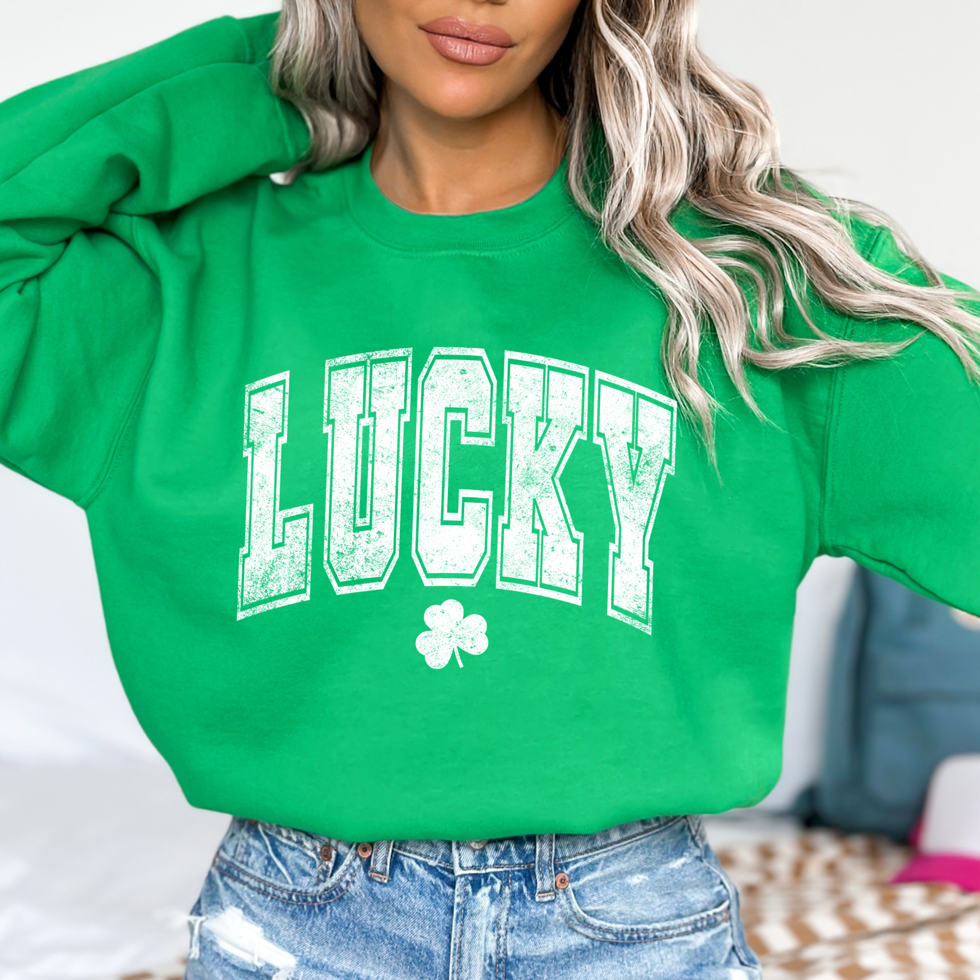 ATTA TOOD Wholesale - Wholesale Graphic Sweatshirt - Women's - Distressed Lucky shamrock women's graphic sweatshirt2