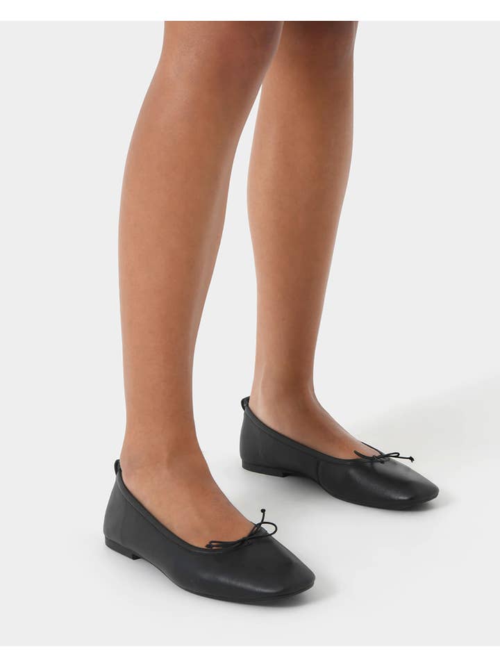 Black Forcast Women's Lizbeth Leather Ballet Flat for wholesale on Faire1