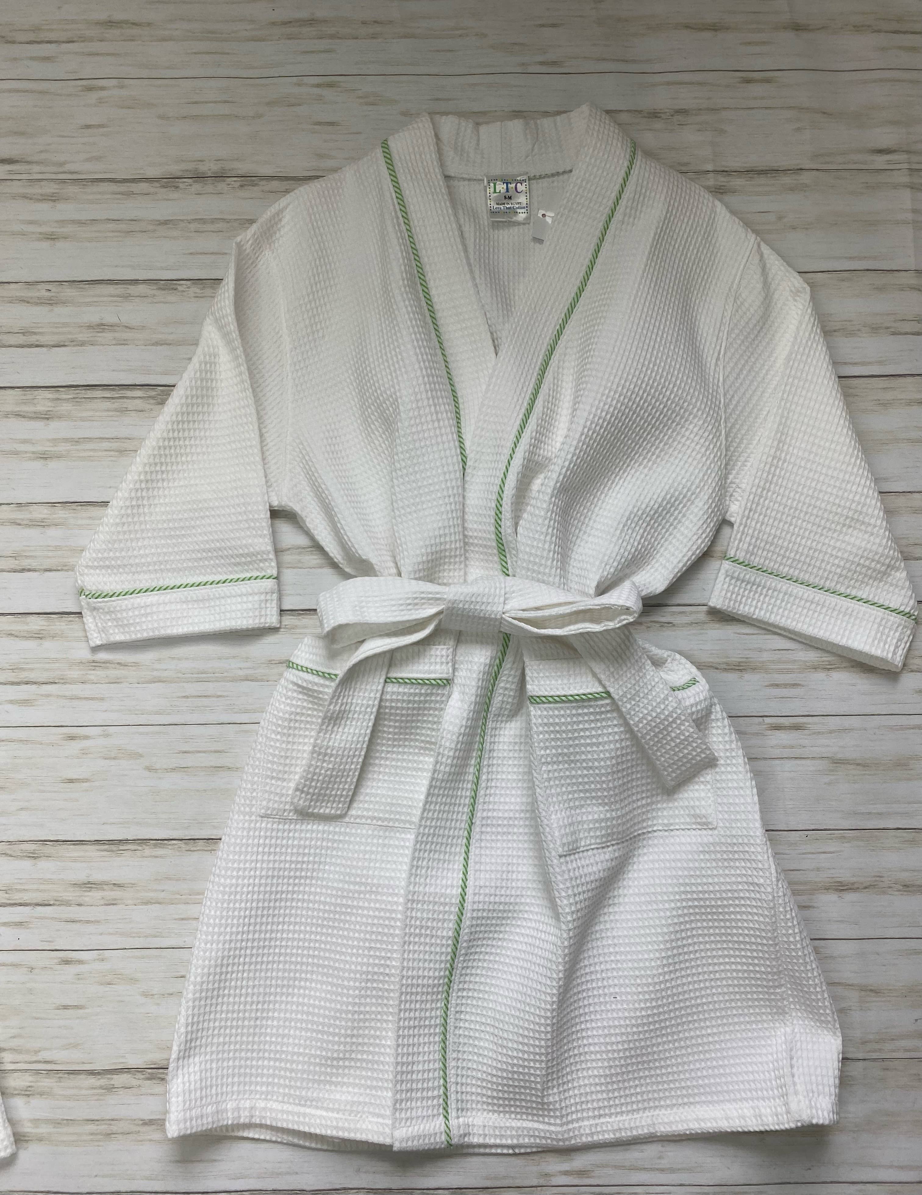 Love That Cotton - Wholesale Robe - Women's - White Waffle Robe- Seersucker Trim1