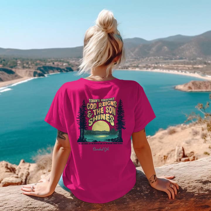 T-shirt Cherished Girl pour femme God Reigns pour la vente par Kerusso