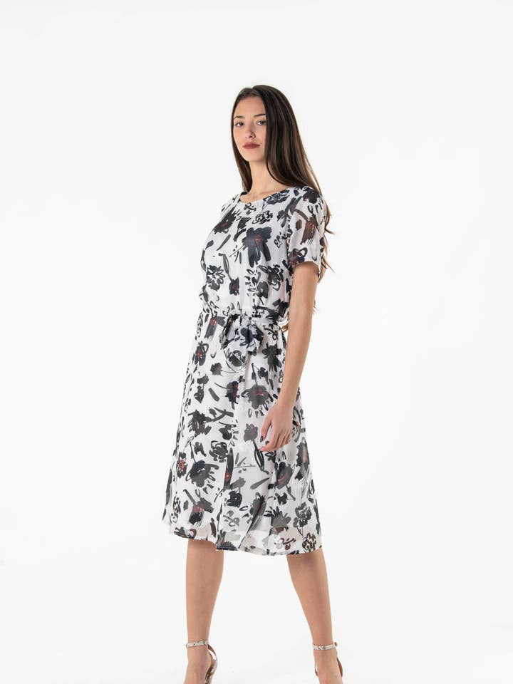 Summer dress with flare and fabric belt for wholesale by VIDAL MODES