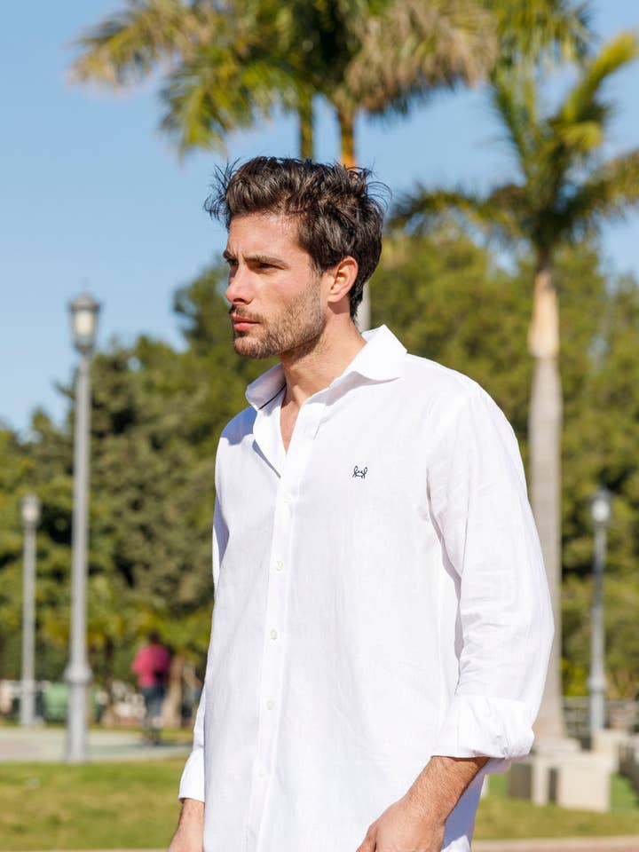 Custi Mikelo – Großhandel Hemd mit Button-down-Kragen – Herren – Weißes Leinenhemd | Ibiza
