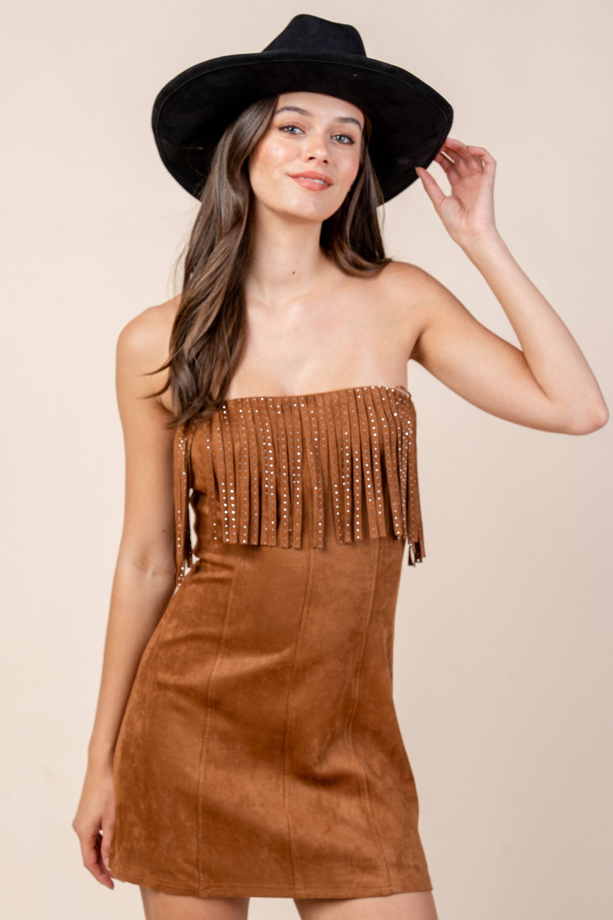 MARRON CD30251N / ROBE COURTE TUBE EN DAIM PIERRE AVEC FRANGES en vente sur Faire1