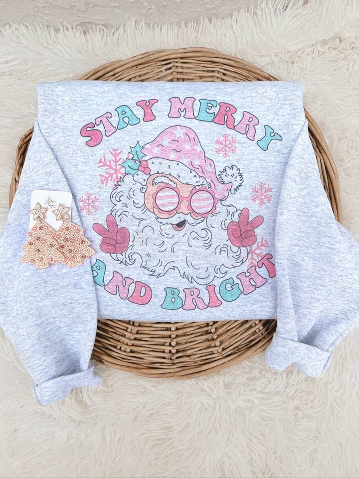 Stay Merry and Bright Sweatshirt voor Kerstmis voor wholesale door Signs By Aprils LLC