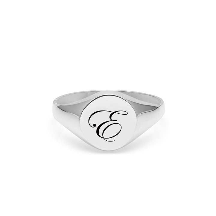 Bague édouardienne Initial E - Argent pour la vente par Myia Bonner