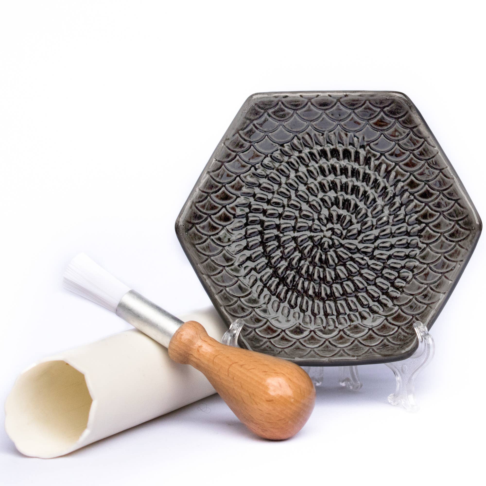 The Grate Plate, Inc. - Wholesale Grater - Charcoal 3 Piece Set: Ceramic Grater, Peeler, Brush1