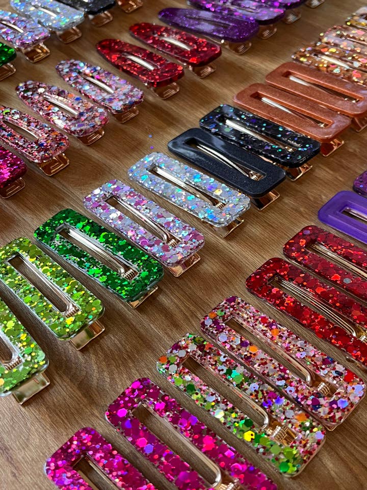 Popsy hårspännen 🌈 I glittrande harts YLW för wholesale av YourLittleWords