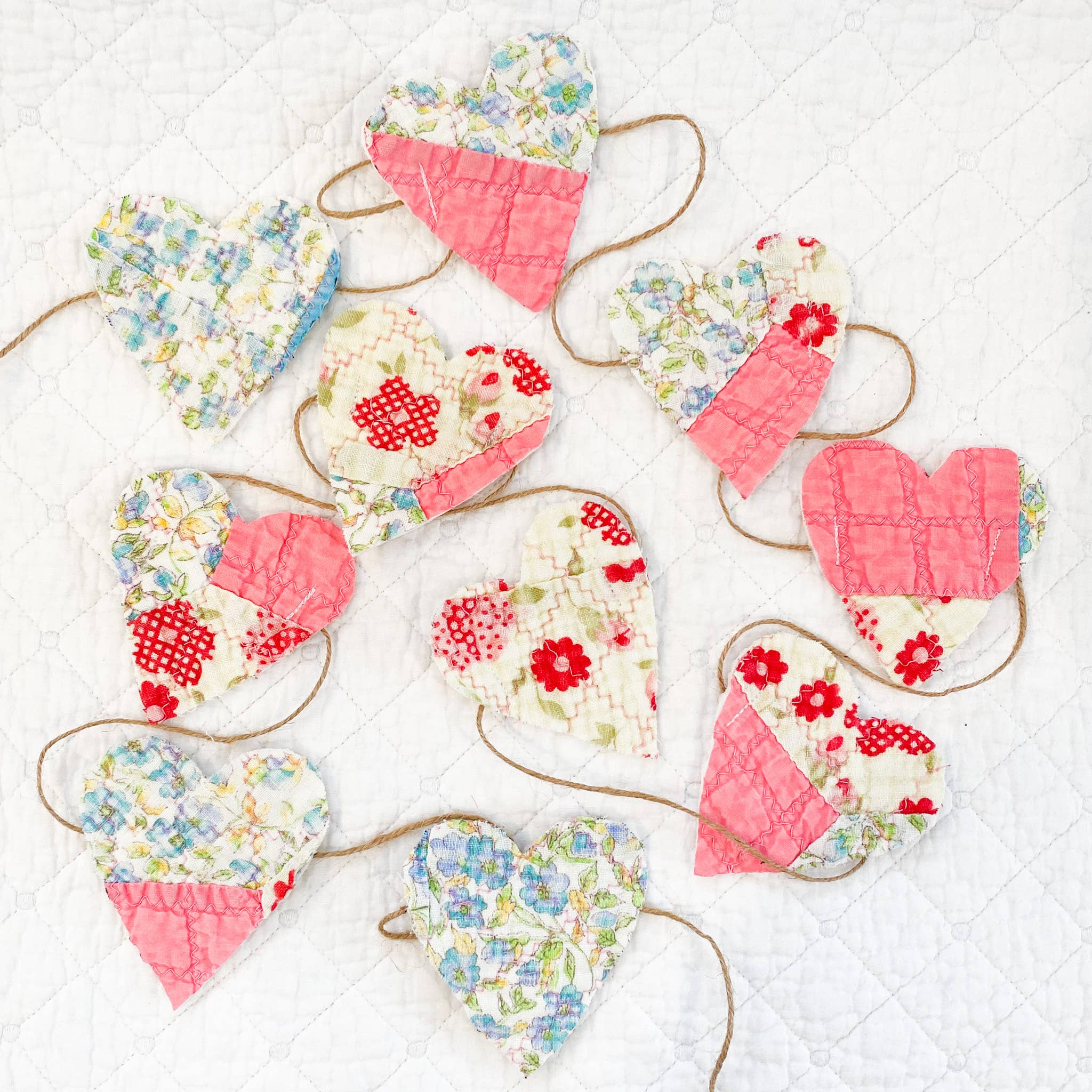 Dellwood Designs - Wholesale Bunting/Garland - Vintage Quilt Heart Garland - Assorted Quilts6