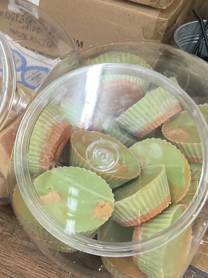 KEY LIME PIE Jumbo Wax Melt for wholesale by The Crafty Candle Shoppe