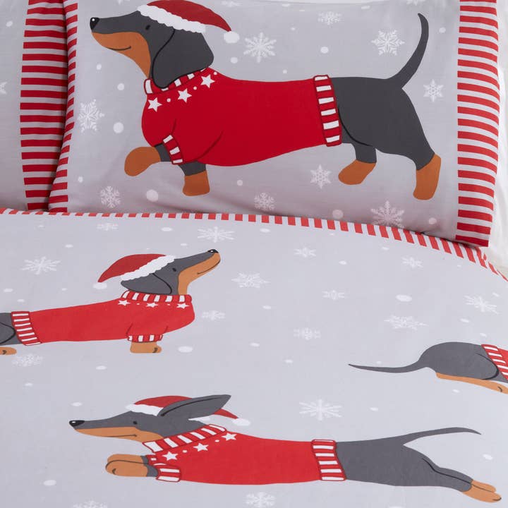 Multi Dachshund Through The Snow Duvet Set for wholesale on Faire1