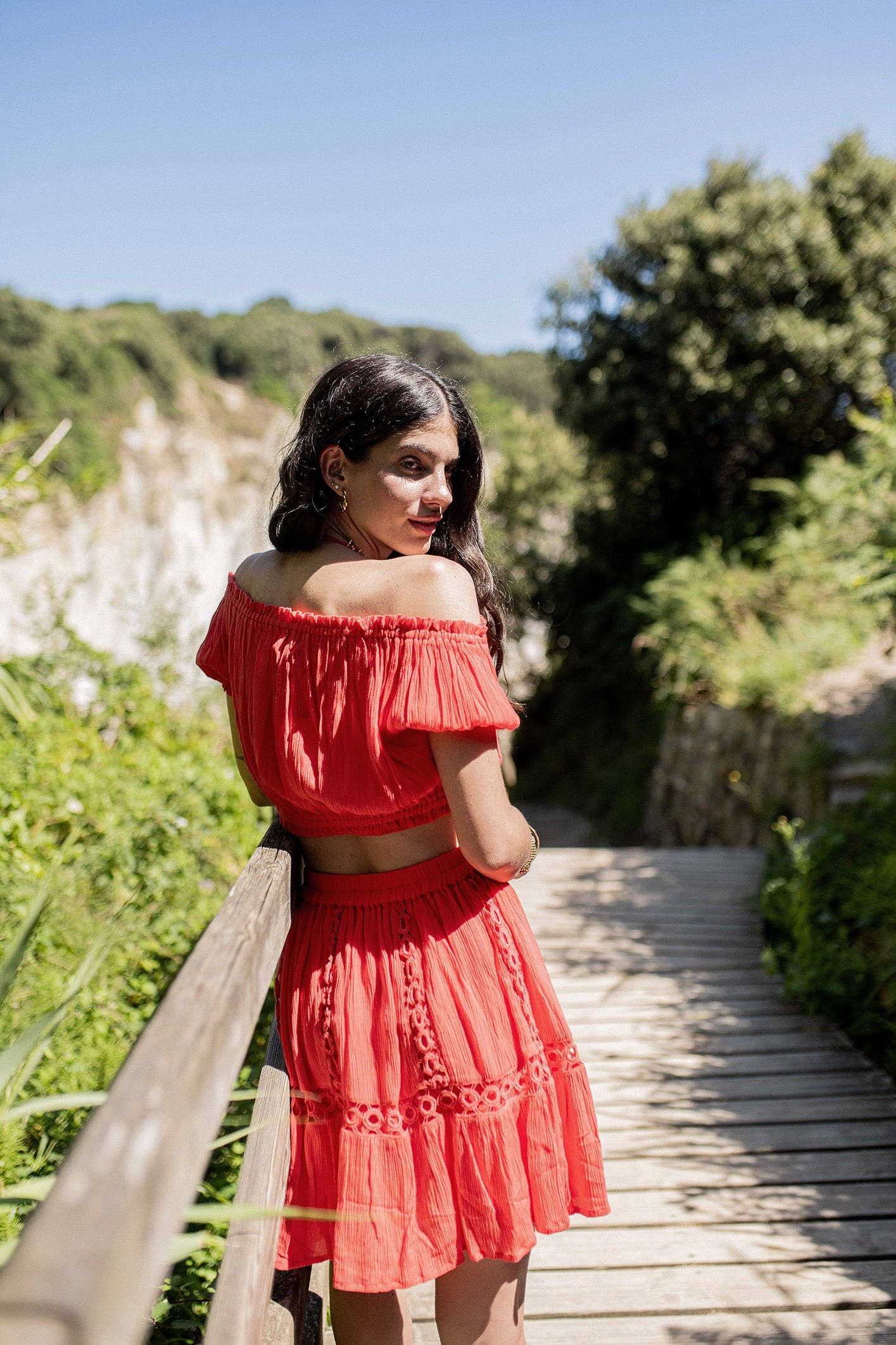 Piti Cuiti - Vendita all'ingrosso Completo top e gonna - Donna - SET MINIGONNA ROSSA BONAIRE3