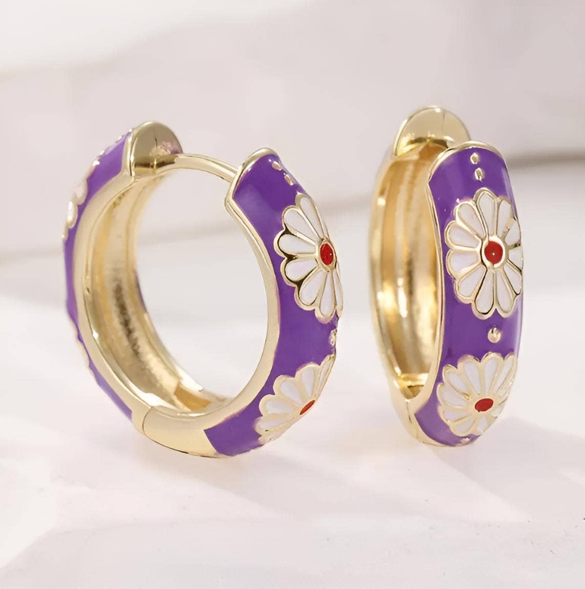 Wild & Free - Vente Créoles - Boucles d'oreilles créoles florales bohèmes – Acier et émail1