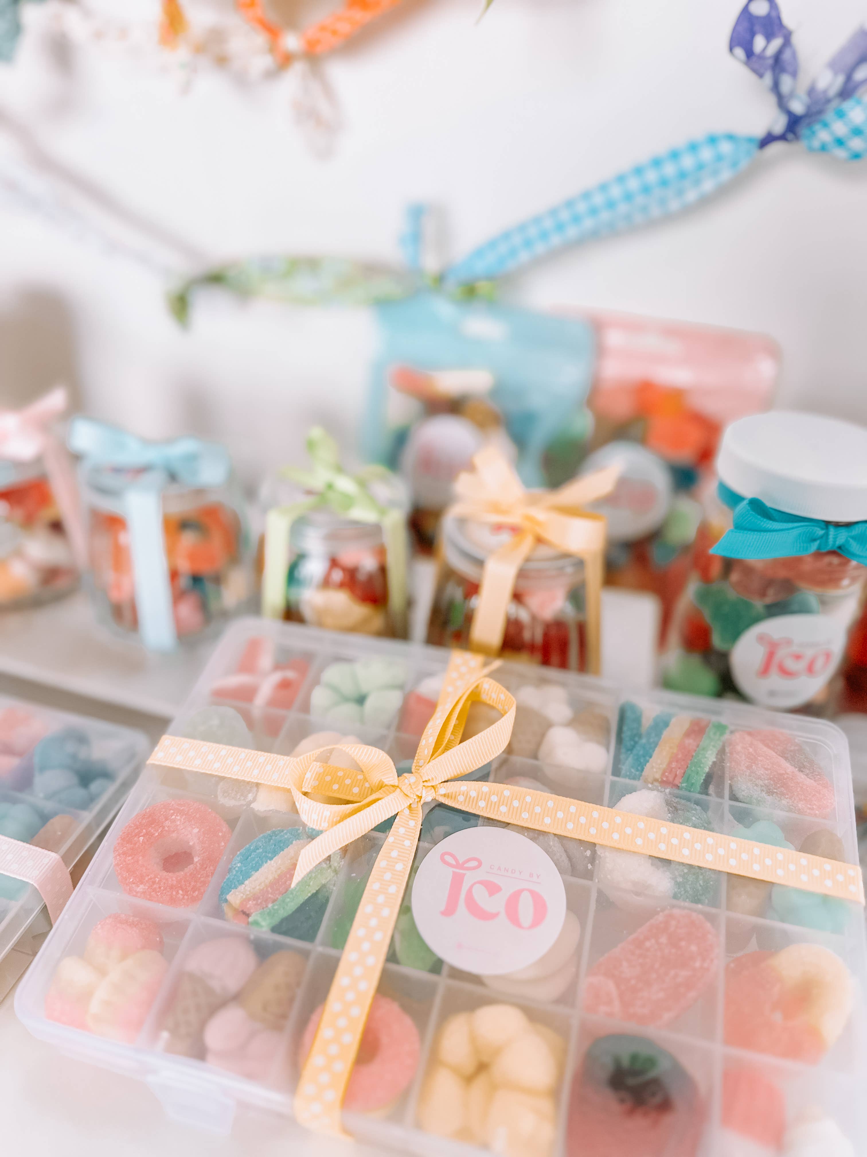 Candy by J.Co - Wholesale Gummy - Rainbow Snackle Box {candy box}8