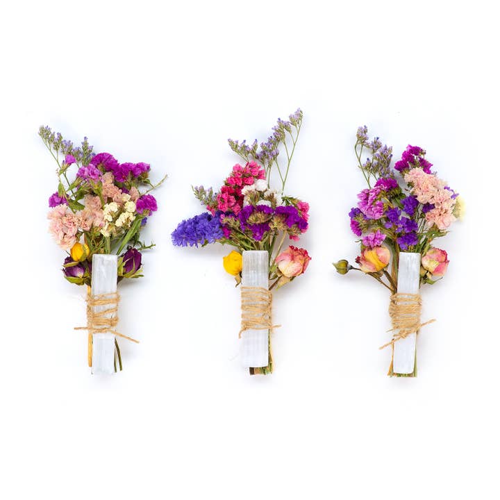 J. Southern Studio - Wholesale Sage Bundle - Palo Santo Flora Incense Smudge Bundle with Selenite