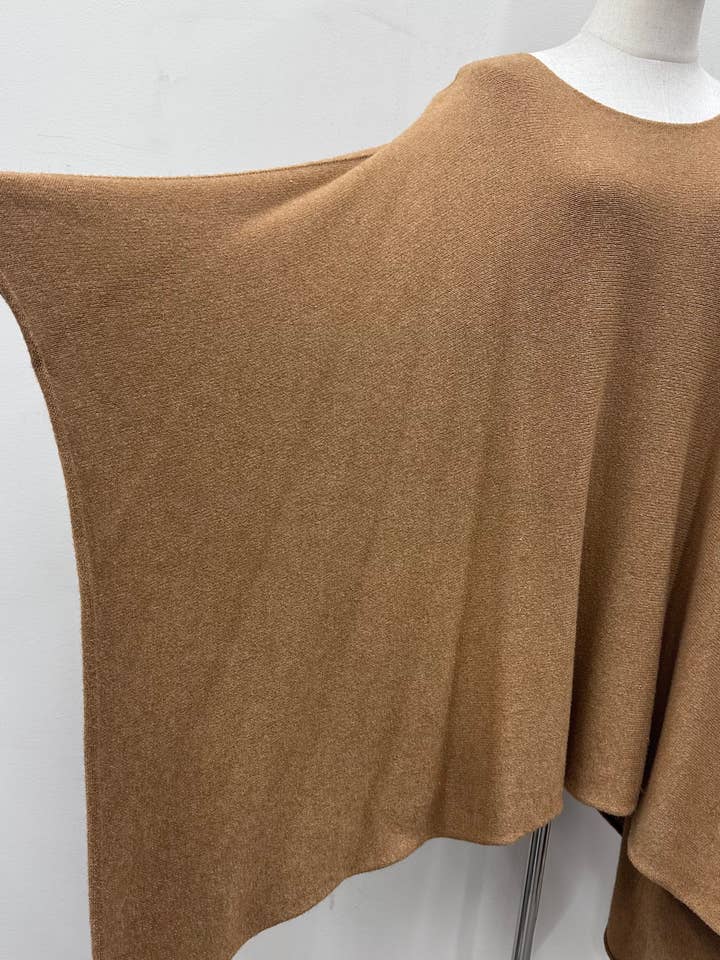 Kis 2 - Wholesale Outerwear Poncho - Women's - VISCOSE BLEND PONCHO