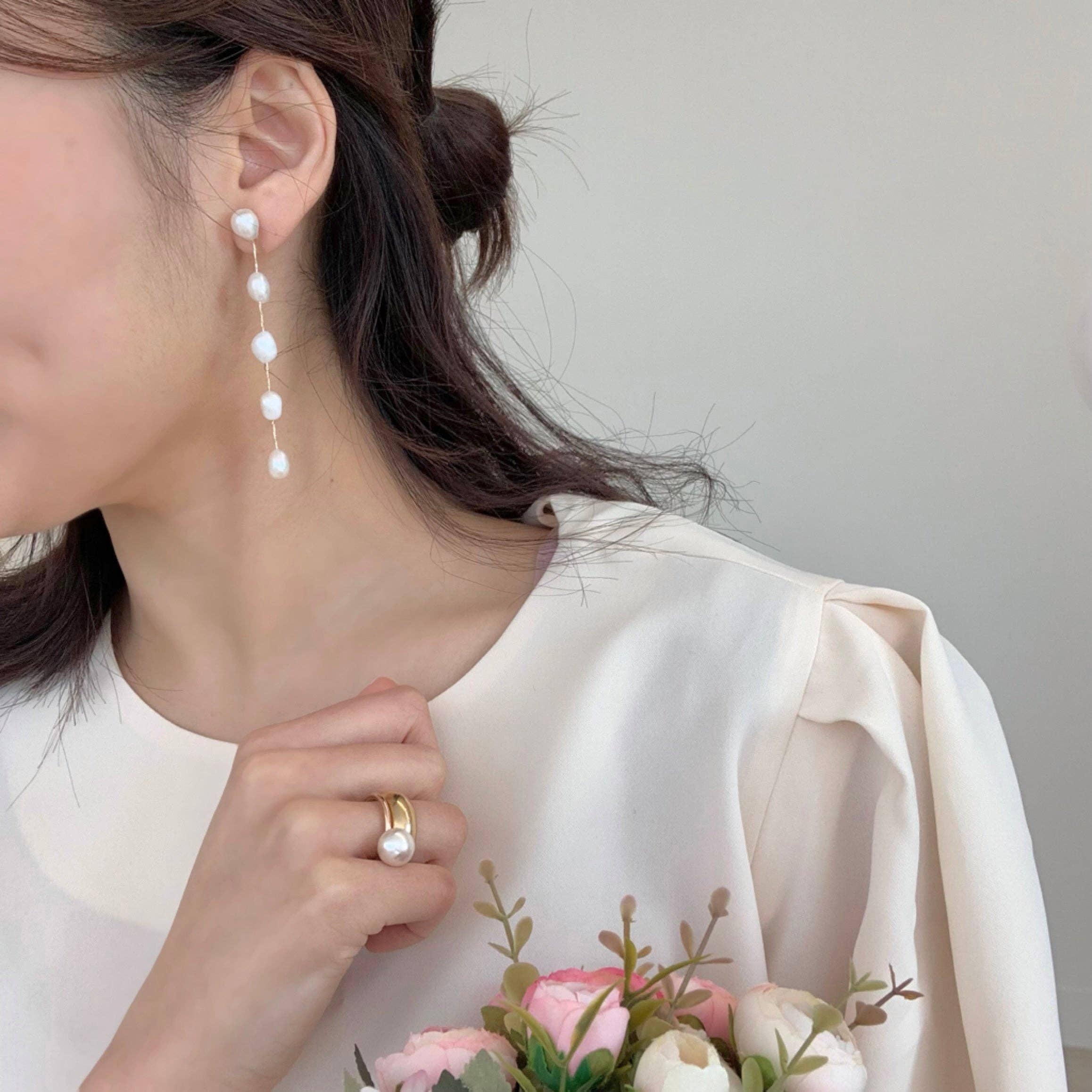 MARMELO - Wholesale Hangende/ronde oorbellen - Lineaire oorbellen met lange druppeltjes in zoetwatercultuur4