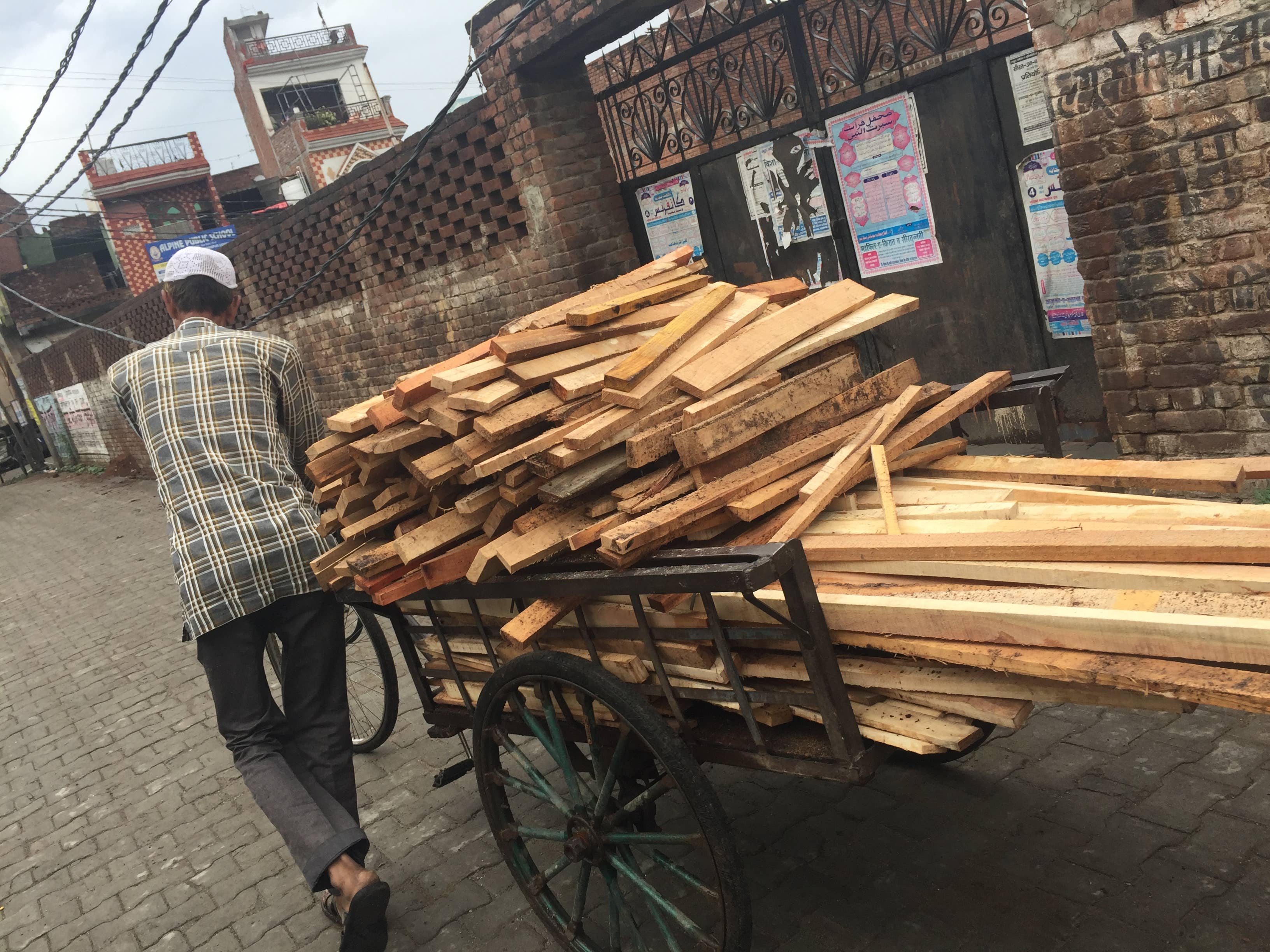 Mira Fair Trade - Wholesale Eyewear Cases & Holders - Unisex - Mr. Mustache Eyeglass Holder 8