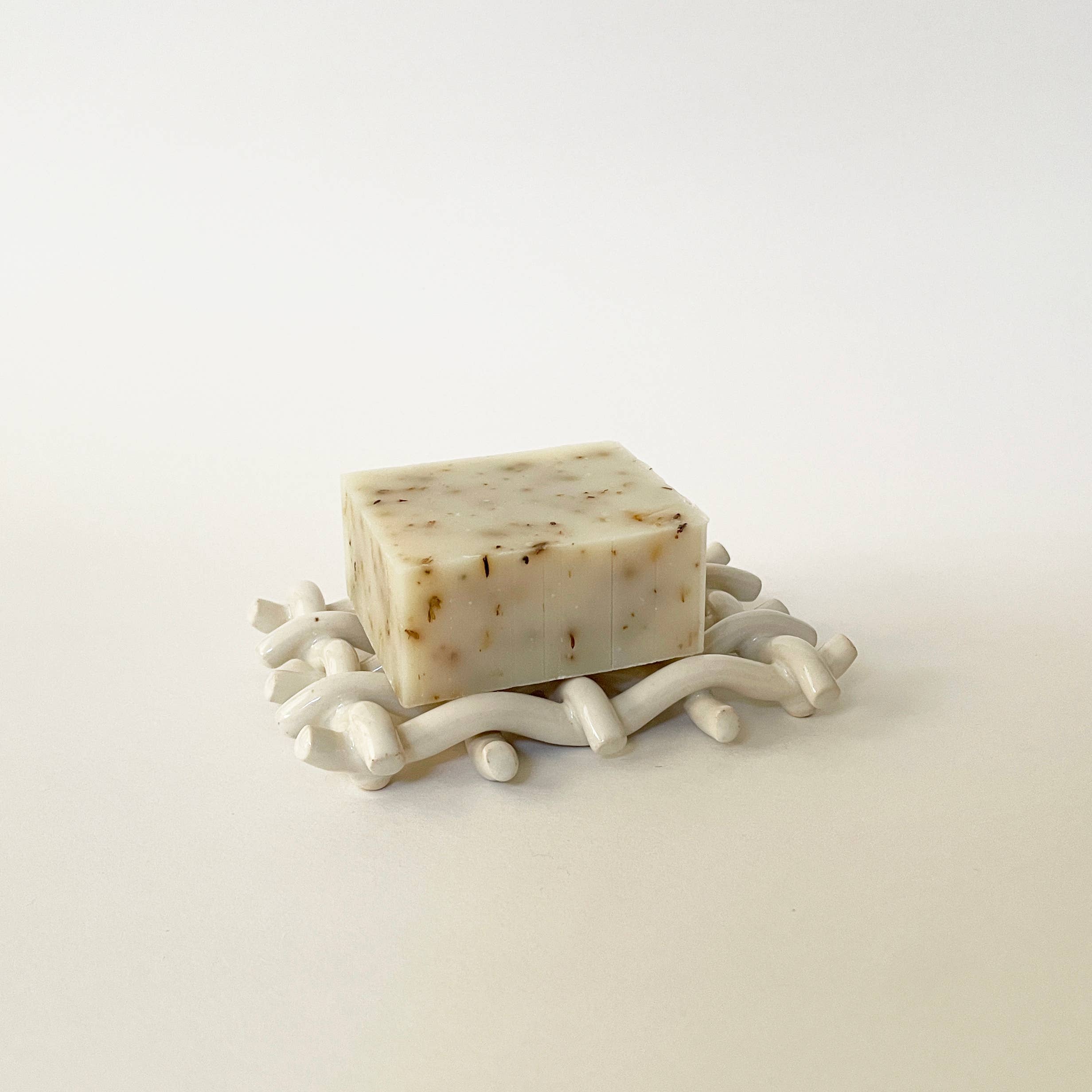 Sunday Studio - Wholesale Bath Soap Dish - Handmade Ceramic Woven Lattice Soap Dish/ Sponge Holder0