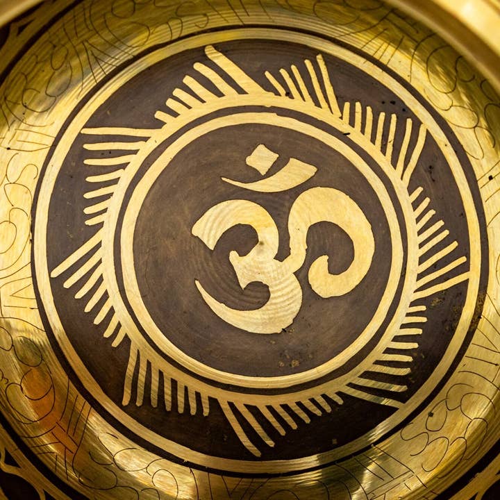 Fwosi – wholesale Meditation supplies – Himalayan Tibetan Singing Bowl Set | Om Chanting Mantra Engraving Spirituality Meditation Bowl | Mindfulness Bell Sound Bowl for Healing