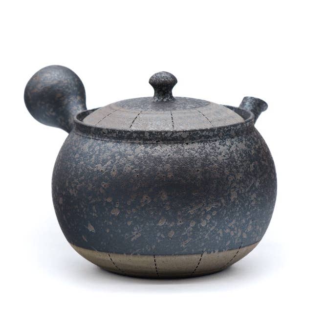 Tezumi - Wholesale Tea Pot - Japanese Kyusu - 藤田徳太 Fujita Tokuta - Haikake Patterned Tokoname Teapot - 330ml4