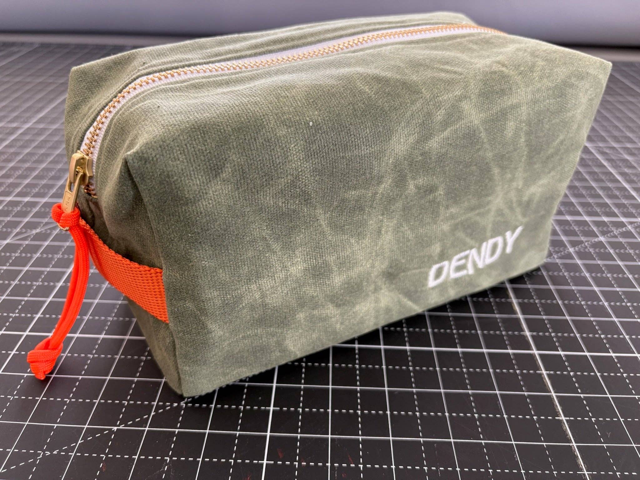 Newton Supply Co - Wholesale Toiletry Bag - Unisex - waxed canvas dopp kit6