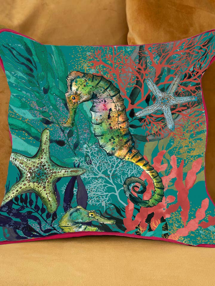 Cuscino Cavalluccio Marino & Stella Marina (SOLO COPERTURA) per la vendita all'ingrosso da parte di Dollyhotdogs