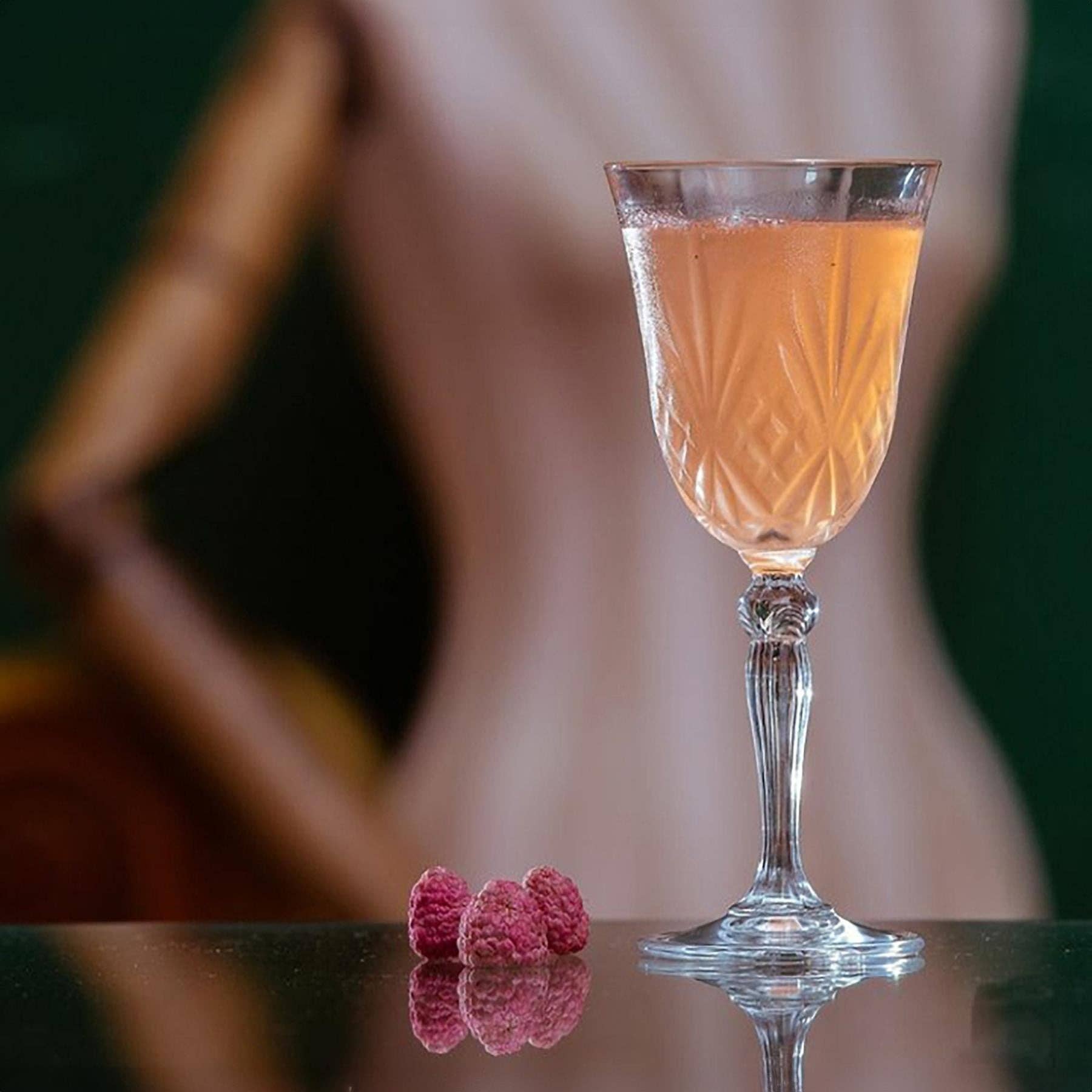 Rinkit Ltd - Venta al por mayor Copas de vino - Copa de vino tinto Melodia 270 ml3