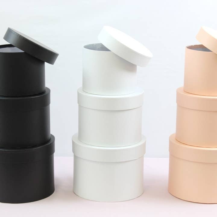 Classic Round Flower Hat Box with Liner Included for wholesale by Elegant Design Supply