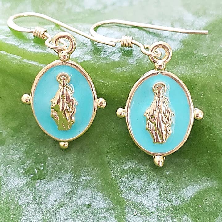 Boucles d'oreilles guidées pour la vente par CB Jewelry