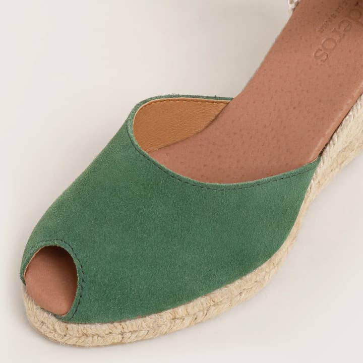 Senderos Cielo - Green Suede for wholesale by DNA Footwear