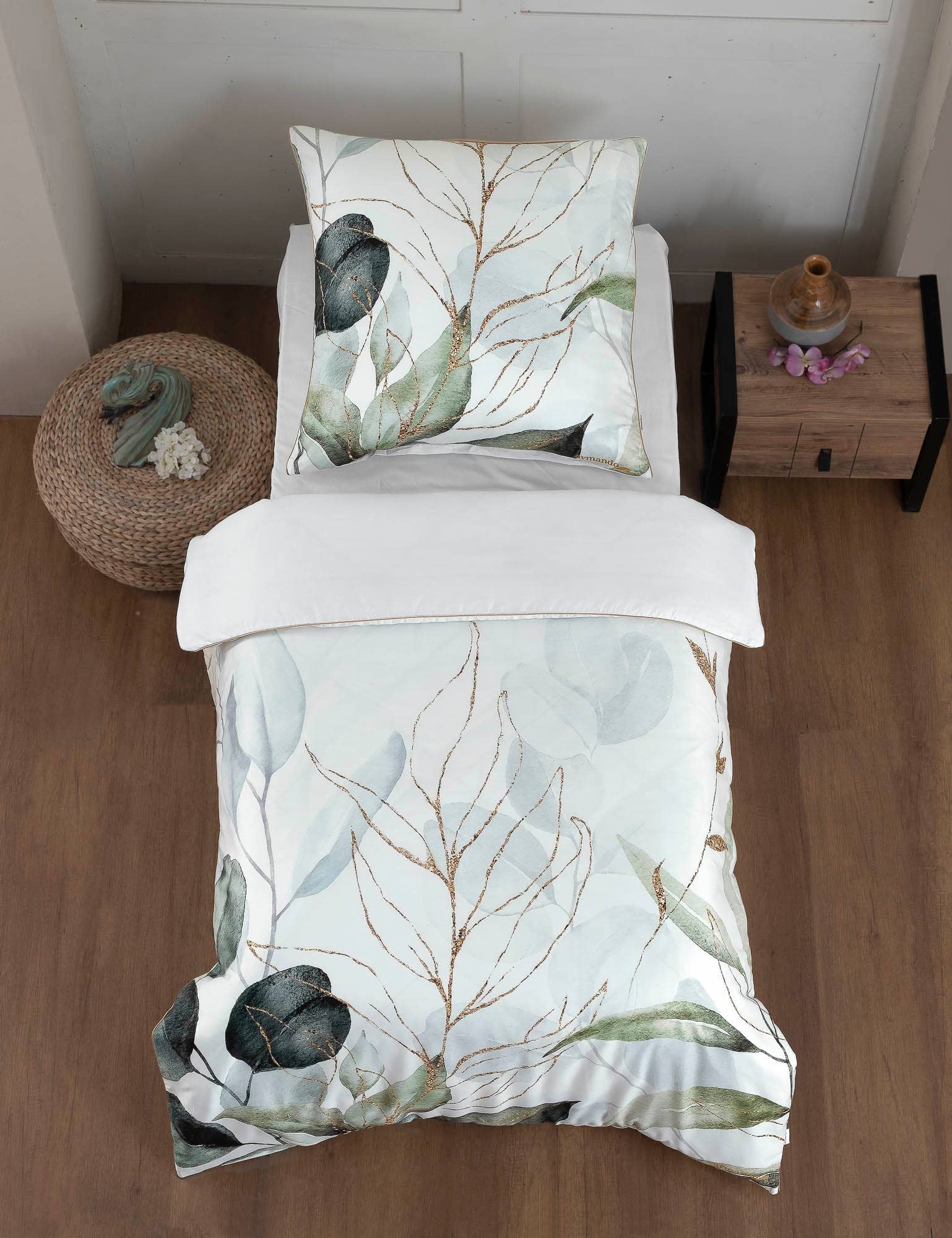 Aymando Home – wholesale Sängkläder – Deluxe bäddset i 100 % bomulls Mako satin, bladmönster i olivgrönt0