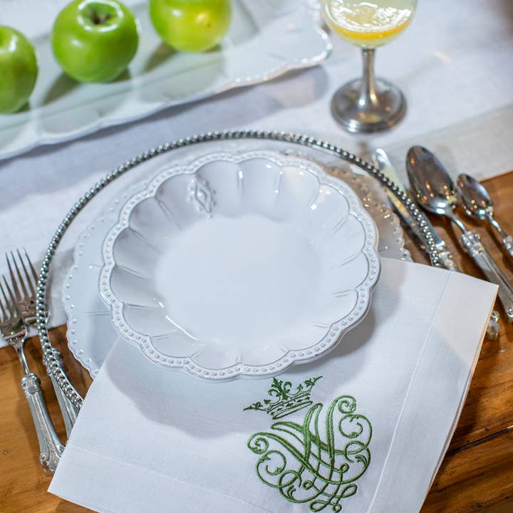 Arte Italica & Crown Linen Designs - Wholesale Bowl - Bella Bianca Medallion Pasta/Soup Bowl